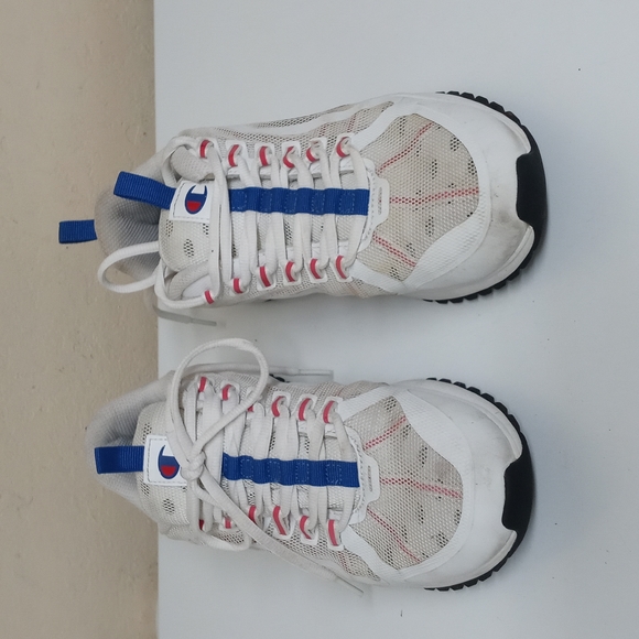 Shoes - Picture 1 of 4